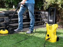 Máy rửa xe mô tơ chổi than