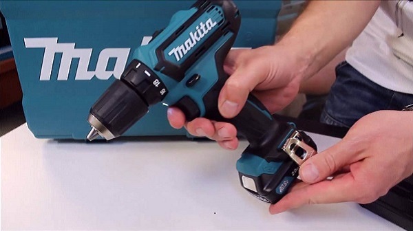 Máy vặn vít Makita chính hãng