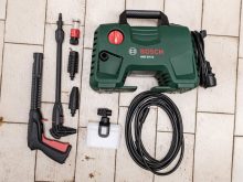 Máy rửa xe Bosch mô tơ chổi than