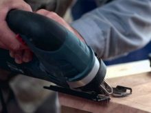 Cưa đường cong bằng máy cưa lọng