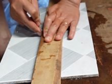 Cắt gạch bằng mũi khoan