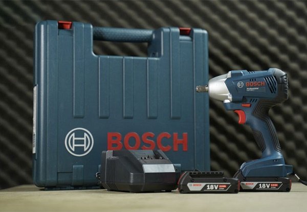 Máy siết bu lông dùng pin Bosch GDS 250-LI
