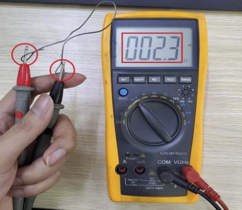 đo thông mạch bằng đồng hồ vạn năng