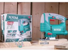 Máy cưa lọng Total