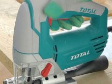 Máy cưa lọng Total 800W