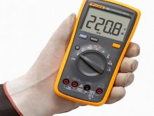 đánh giá đồng hồ vạn năng Fluke 15B+