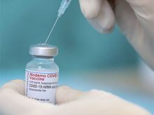vắc xin Moderna