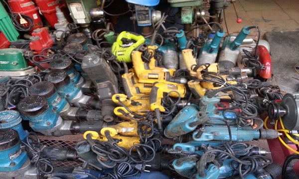 Máy khoan Dewalt cũ có thực sự rẻ?