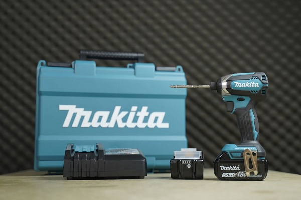 Thiết kế của máy vặn vít Makita pin