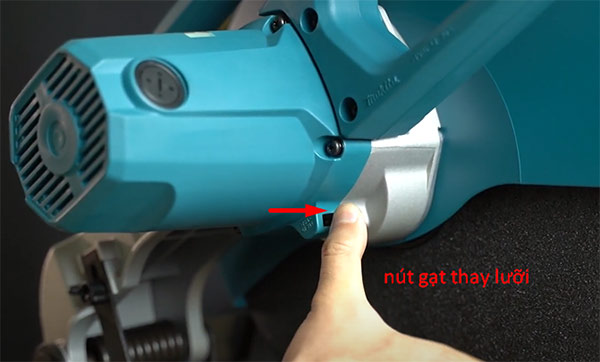 Máy cắt sắt Makita M2400B