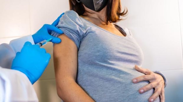 tiêm phòng vắc xin Covid-19 cho phụ nữ mang thai