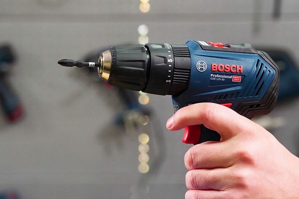 Bosch GSB 12V 30 sử dụng động cơ không chổi than