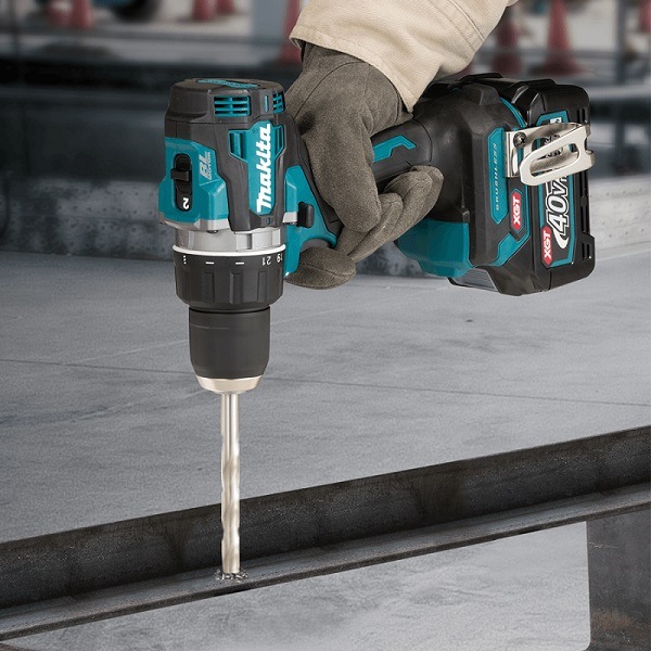 Máy khoan Makita 40V Max DF002GZ