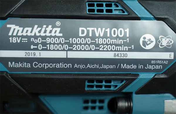 Makita DTW1001RTJ sản xuất tại Nhật Bản