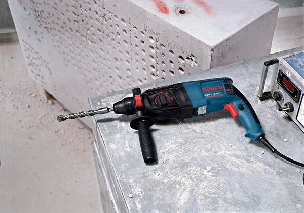 Bosch GBH 2 26 RE làm việc đa năng, mạnh mẽ