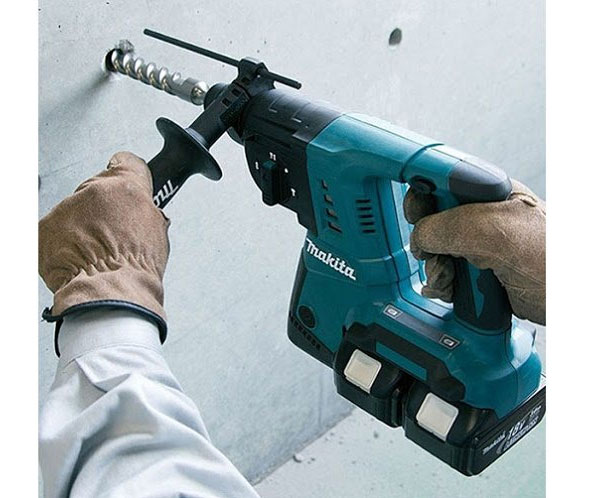 Makita DHR282PT2J sử dụng động cơ không chổi than