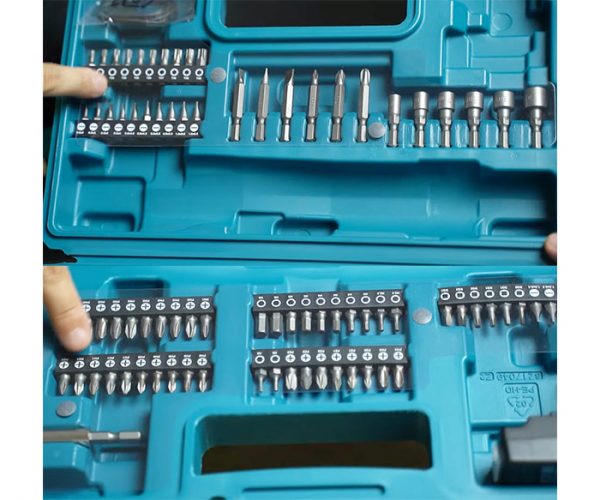 Makita DF001DW được trang bị đủ phụ kiện để phục vụ công việc