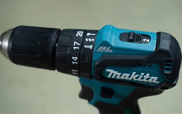 Máy khoan bắt vít dùng pin Makita DHP483Z