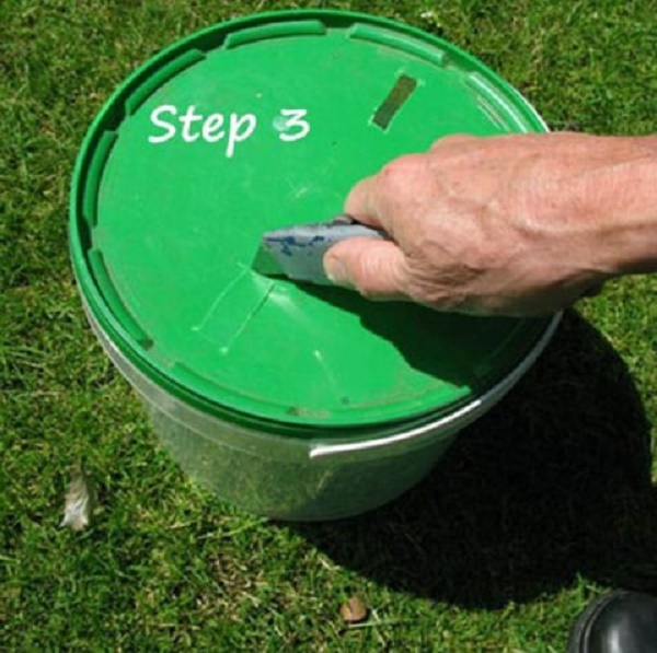 Chuẩn bị thùng đựng nước