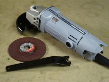 Máy mài góc Makita 9500NB