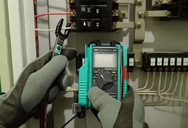 Kyoritsu 2012RA có độ bền cao, cách điện tốt