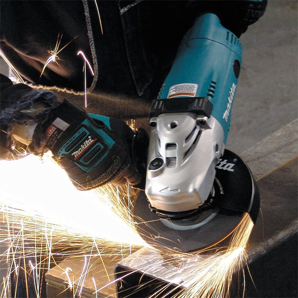Makita GA7020 đánh mài hiệu quả, mạnh mẽ