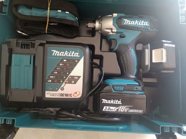 Bộ máy siết bu lông Makita DTW180RFE đến từ Nhật Bản