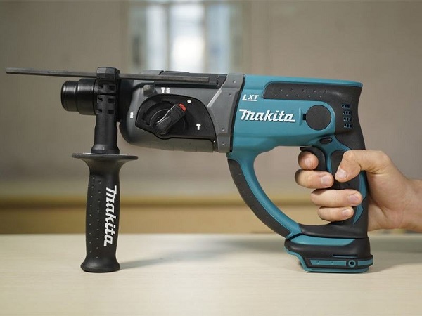 Máy khoan bê tông Makita DHR202SYE kết cấu chắc chắn