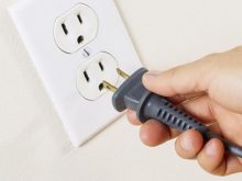 Ổ cắm và phích cắm điện