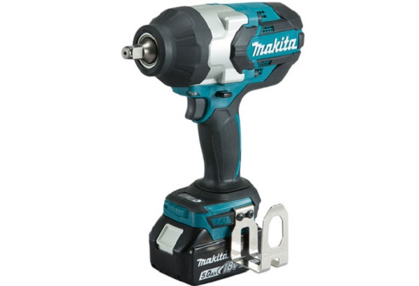 Thiết kế máy siết bu lông dùng pin Makita DTW1002RTJ chắc chắn, chịu tải tốt