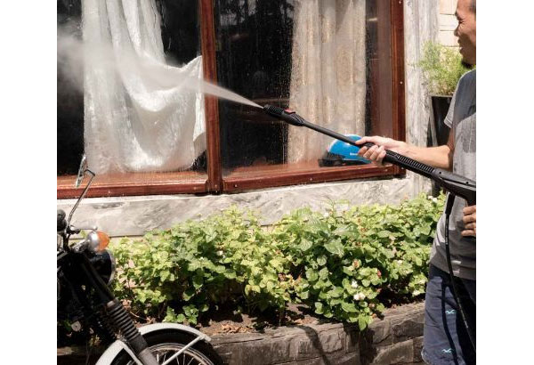 Máy rửa xe Bosch Aqt 33-11 đáp ứng mọi yêu cầu làm sạch khác nhau