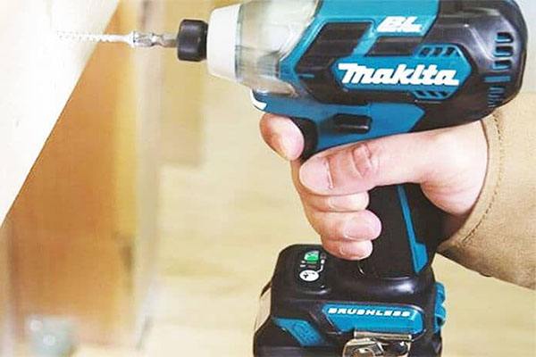 Máy vặn vít dùng pin Makita TD111DSAJ