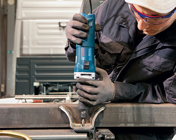 GGS 28 LC Bosch hoạt động mạnh mẽ với công suất 650W