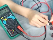 Cách kiểm tra tụ bù bằng đồng hồ vạn năng