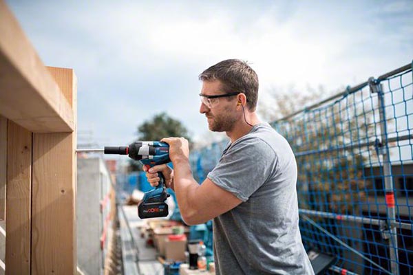 Bosch GDS 18V-1000 có tốt không?
