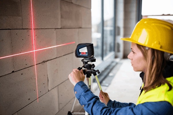 Chọn máy cân bằng 2 tia laser cần chú ý đến phạm vi đo