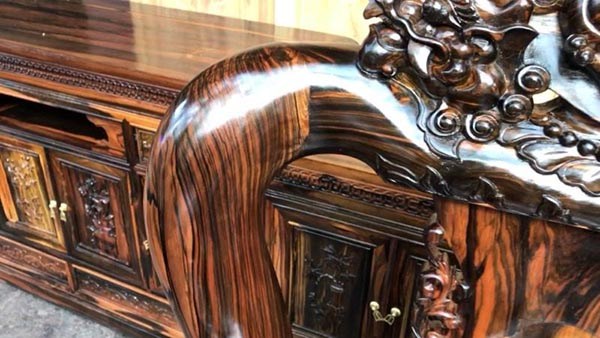 Đồ nội thất bằng cẩm lai đen