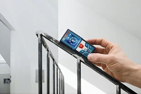 Máy đo khoảng cách Bosch GLM 50C chính xác