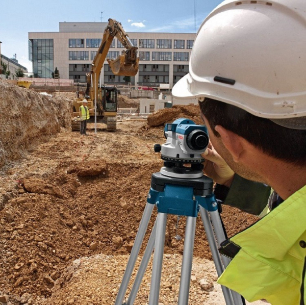 Máy thủy bình giá bao nhiêu phụ thuộc nhiều yếu tố