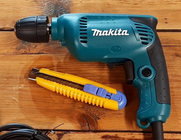 Makita 6413 có công suất hoạt động lên tới 450W