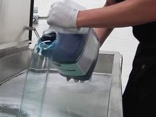 Dung dịch làm sạch phù hợp cho bể rửa siêu âm