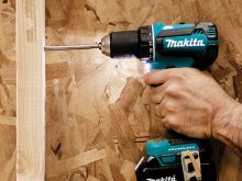 Makita DDF484RFE có khả năng khoan gỗ mạnh mẽ