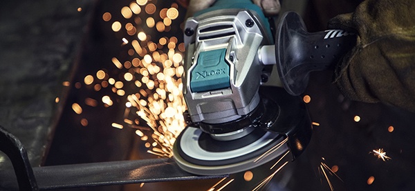 DGA519Z Makita vận hành mạnh mẽ