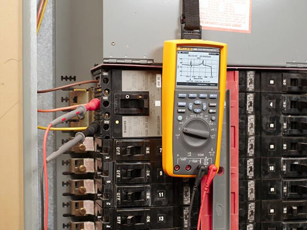 Đồng hồ vạn năng Fluke 289 đa tính năng