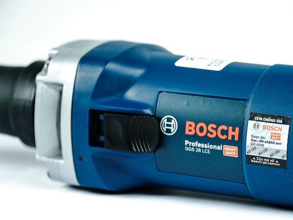 Máy mài Bosch GGS 28 LCE sử dụng công tắc trượt