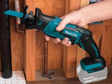 Máy cưa kiếm Makita DJR183Z