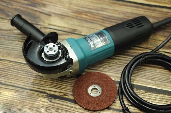 Makita GA4040C giá rẻ