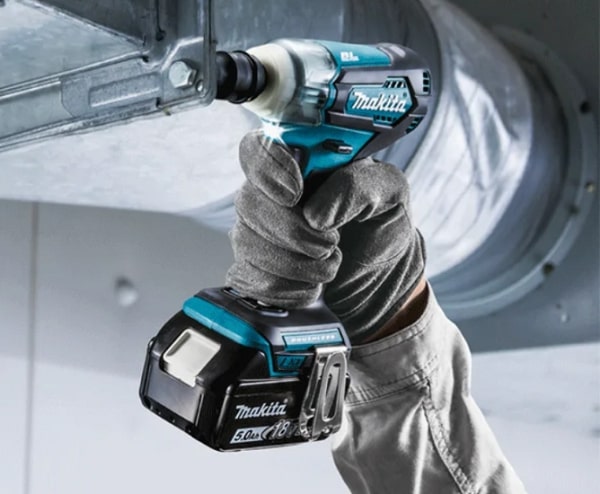 Makita DTW181Z siết bu lông cực mạnh với pin 18V