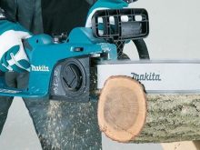 Máy cưa xích chạy điện Makita UC4041A