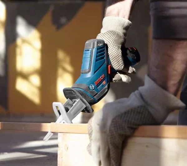 Hình ảnh máy cưa kiếm Bosch GSA 12V-Li